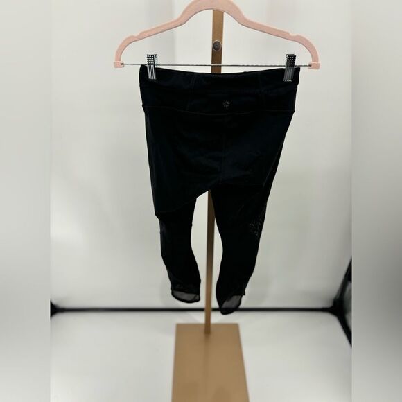 Athleta black leggings with mesh detail size XS - Picture 9 of 10